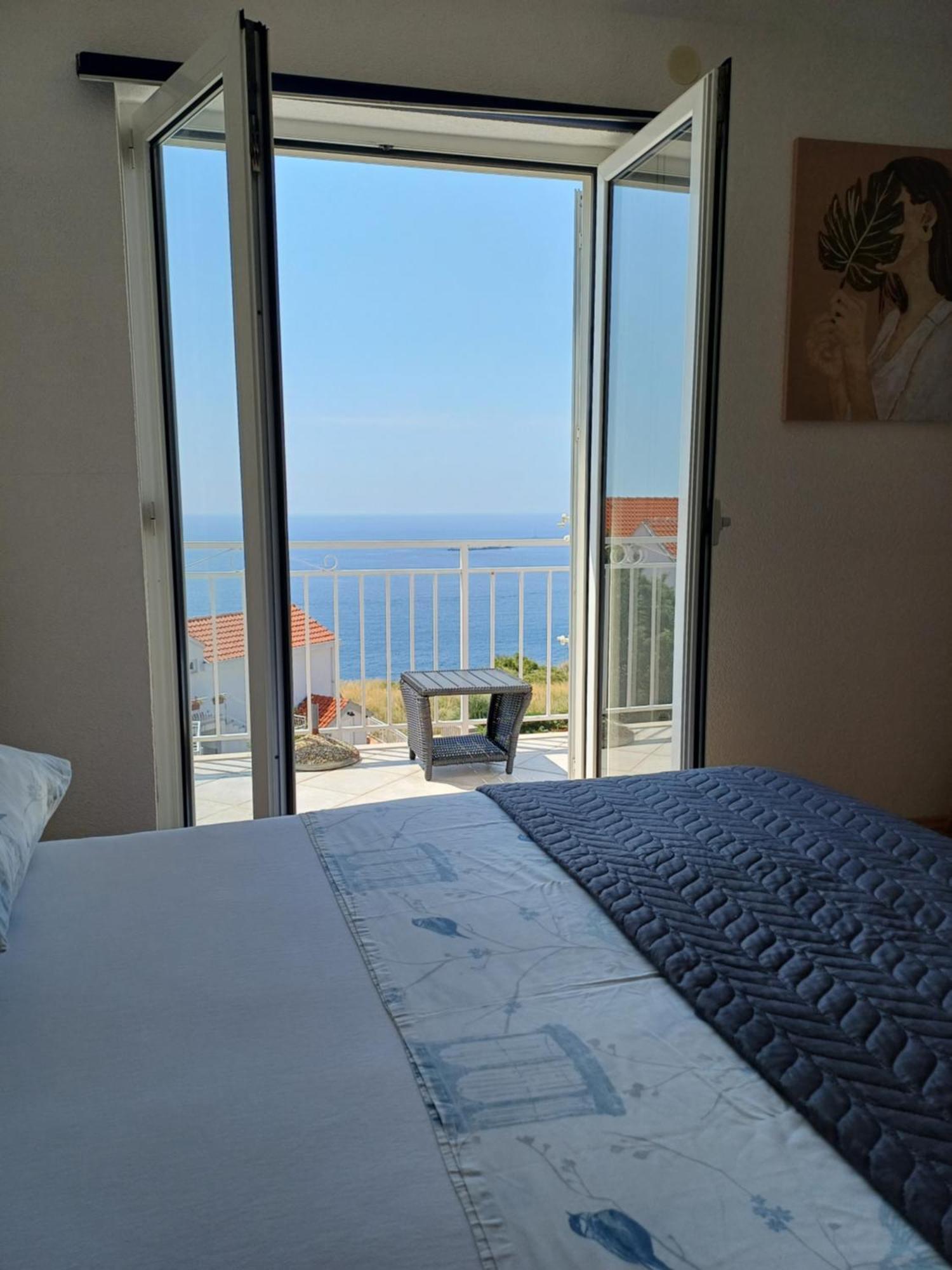 Apartments Joy 챠브타트 외부 사진