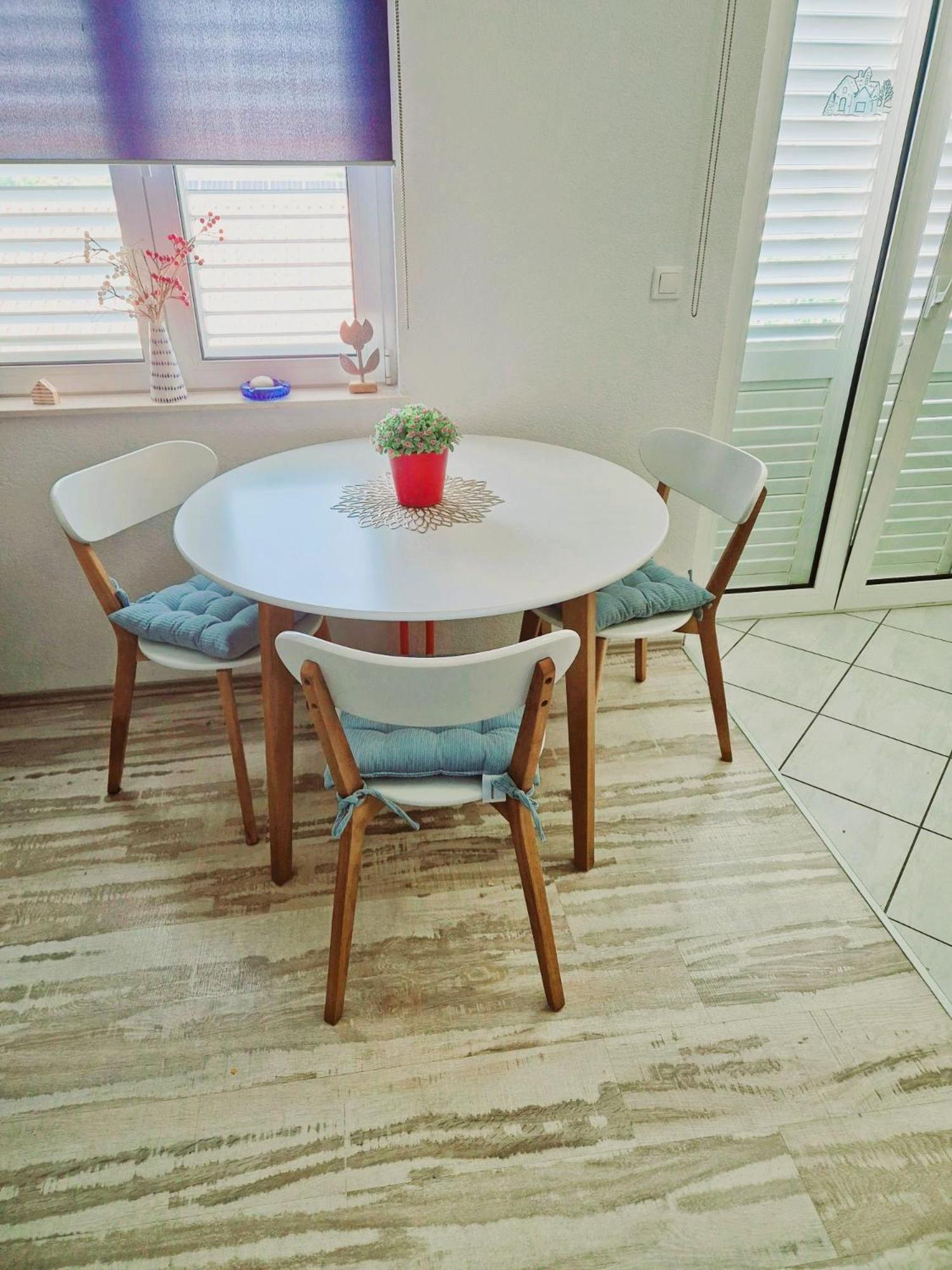 Apartments Joy 챠브타트 외부 사진