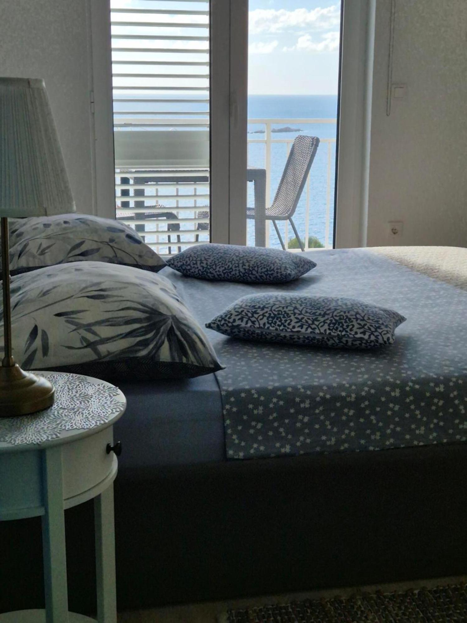 Apartments Joy 챠브타트 외부 사진