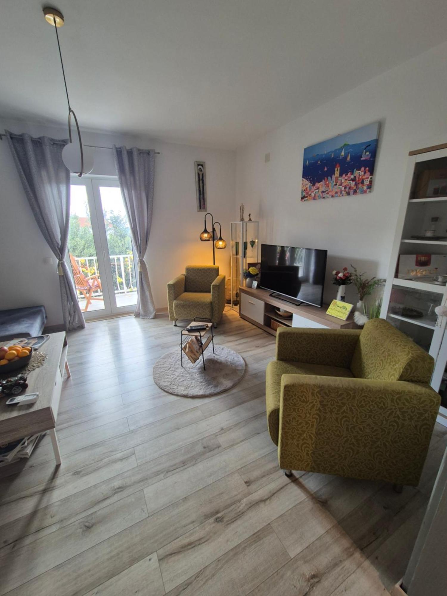 Apartments Joy 챠브타트 객실 사진