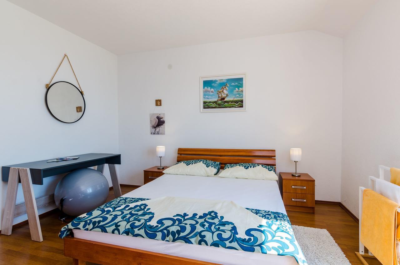 Apartments Joy 챠브타트 외부 사진